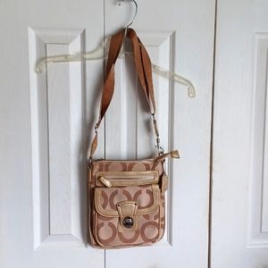 Beige crossbody purse